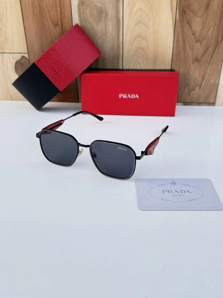 Pra_da_119_black