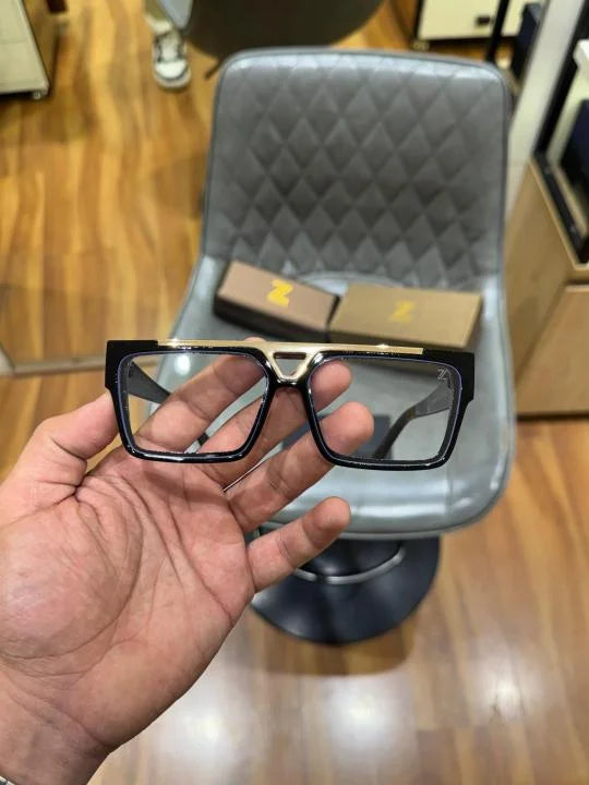 Zikra_in 98360 black plano