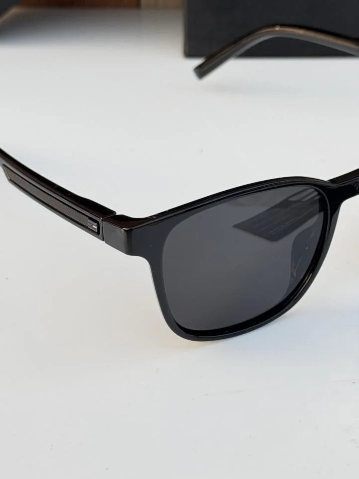 Tom_my_hilfi_ger_black